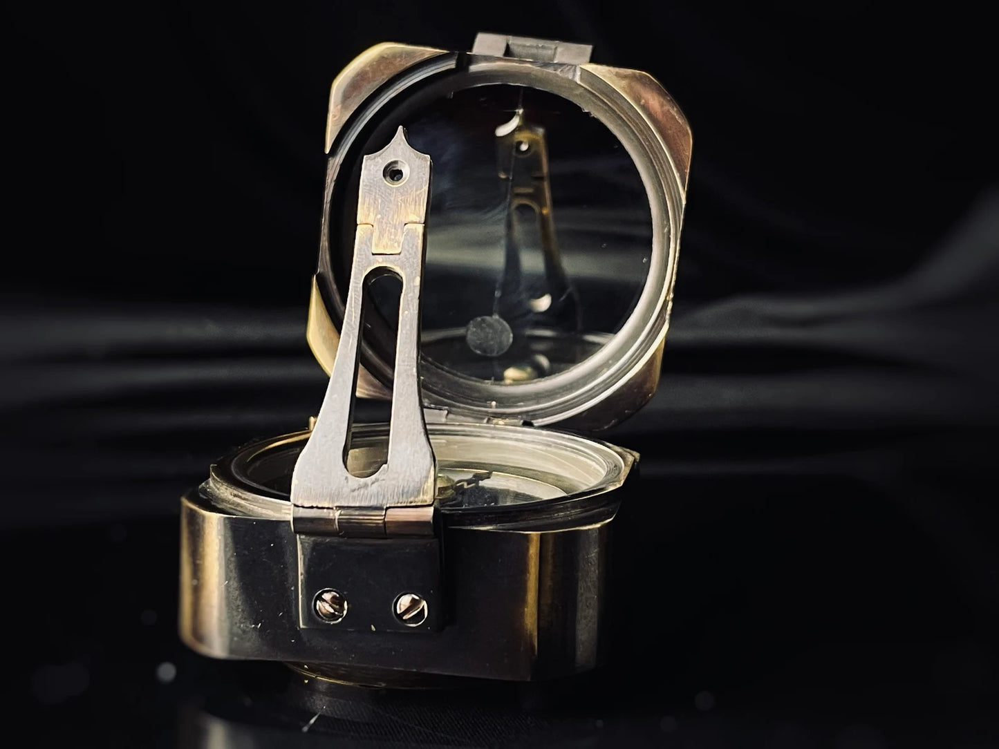 Antique-Style Brass Military Compass – Handmade