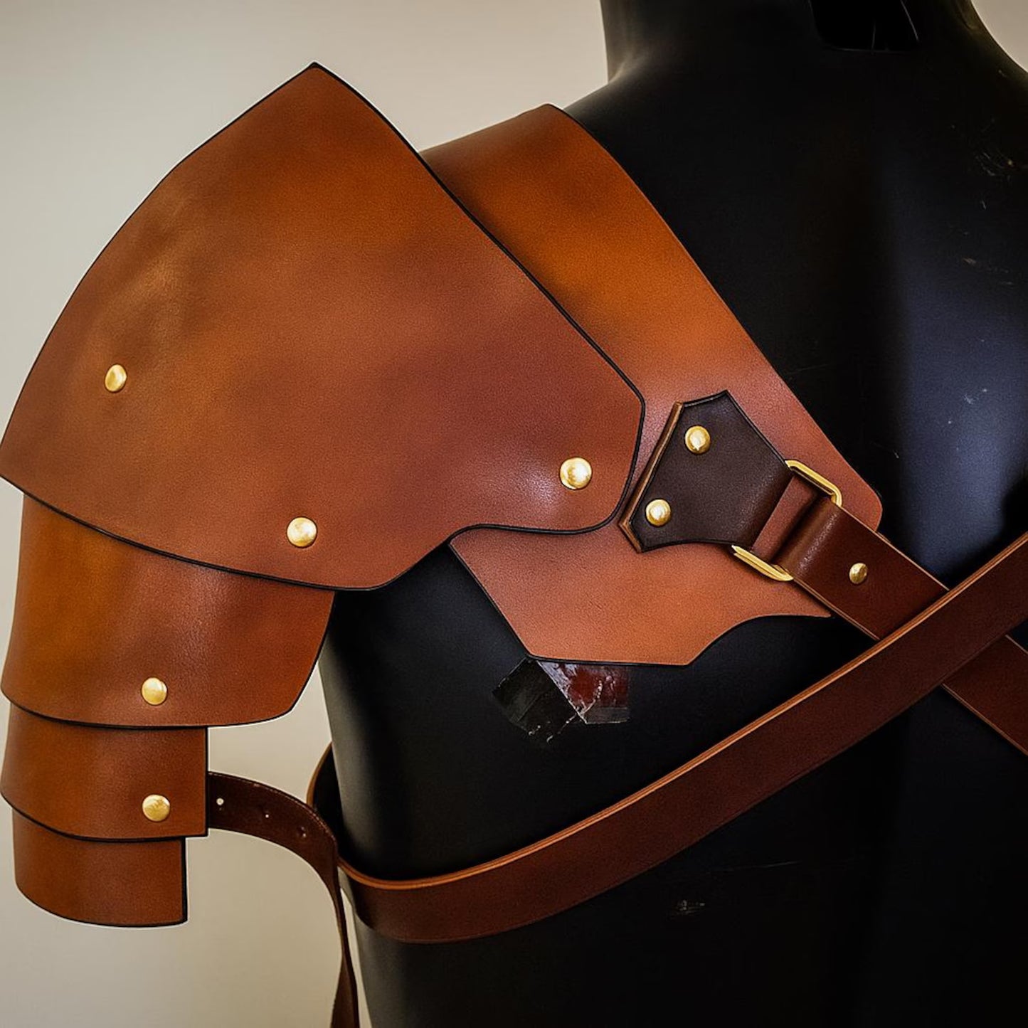 Handmade Leather Shoulder Pauldron: Medieval Armor, LARP Cosplay